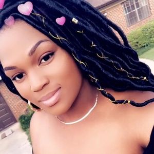 Meet your Posher, Alexandria